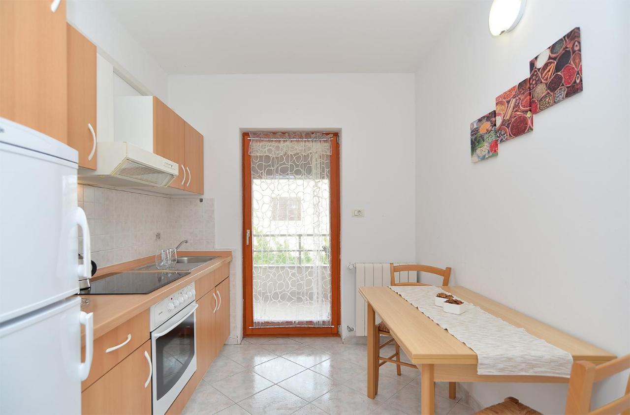 Apartments Mira 1293 Fažana Exterior foto
